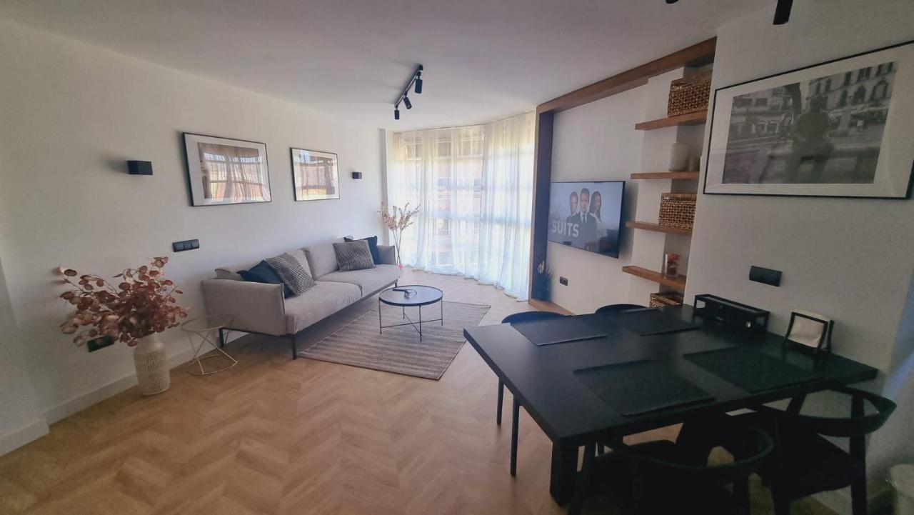 Luxe Appartement In Het Centrum Van Malaga Met Gratis Parkeerplek! Εξωτερικό φωτογραφία